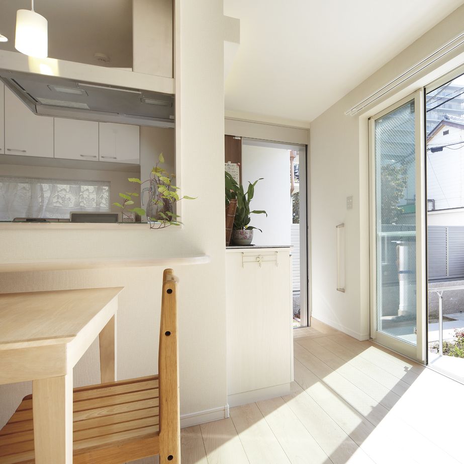 田原建設 培った技術力で施主の思いを形に　バリアフリー都市型2世帯住宅もの建築実例画像3