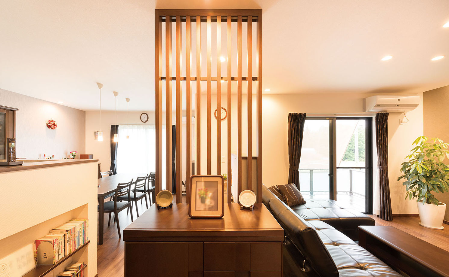 田原建設 【2175万円】５人家族がいい距離感で暮らす伸びやかな家。アウトドアリビング感覚のテラスも快適の建築実例画像3