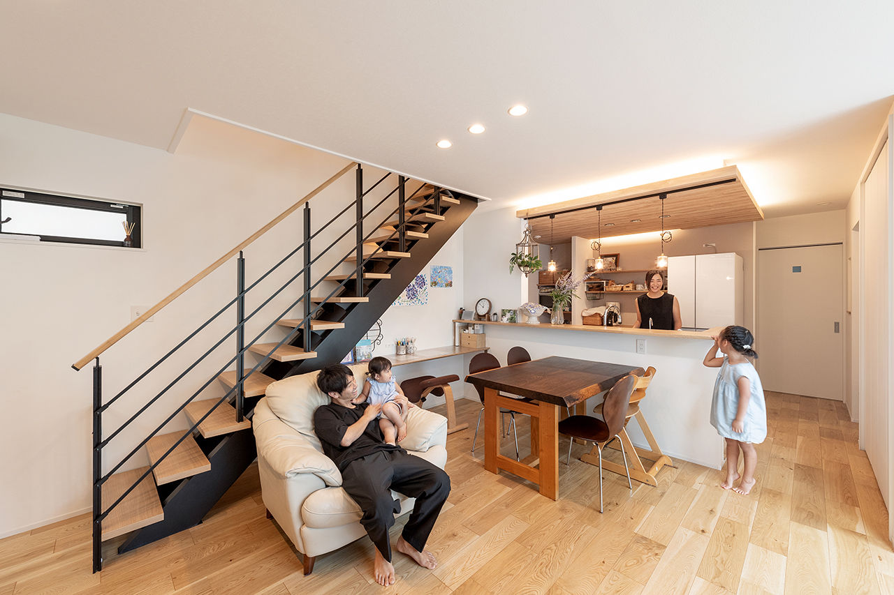 田原建設 【2000万円台/京都/土間/長期優良住宅】自分たちらしい暮らし。リビングと庭をつなぐ土間スタイルの家の建築実例画像7