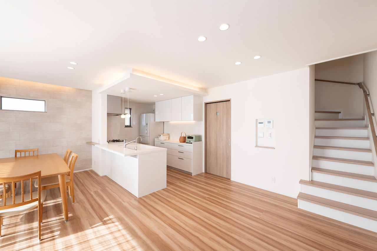 田原建設 【2000万円台/大阪/長期優良住宅】間取りや照明計画がお気に入り。広々LDK＆音楽ルームが魅力の開放的な家の建築実例画像2