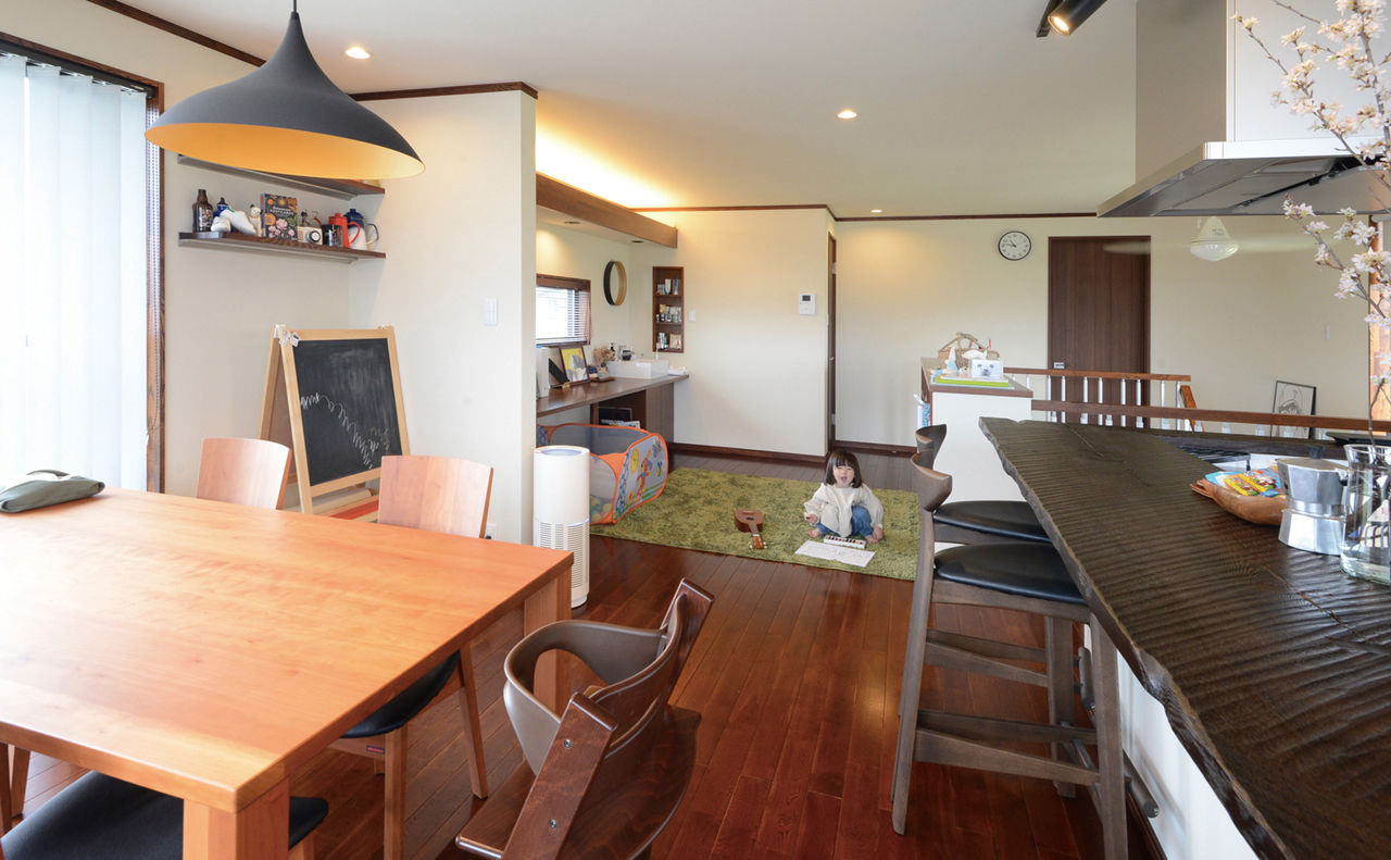 矢橋林業　矢橋の家 【2000万円台/和モダン/ビルトインガレージ】１階２階にLDK分離した間取り 互いに好きな事をして過ごせる家の建築実例画像6