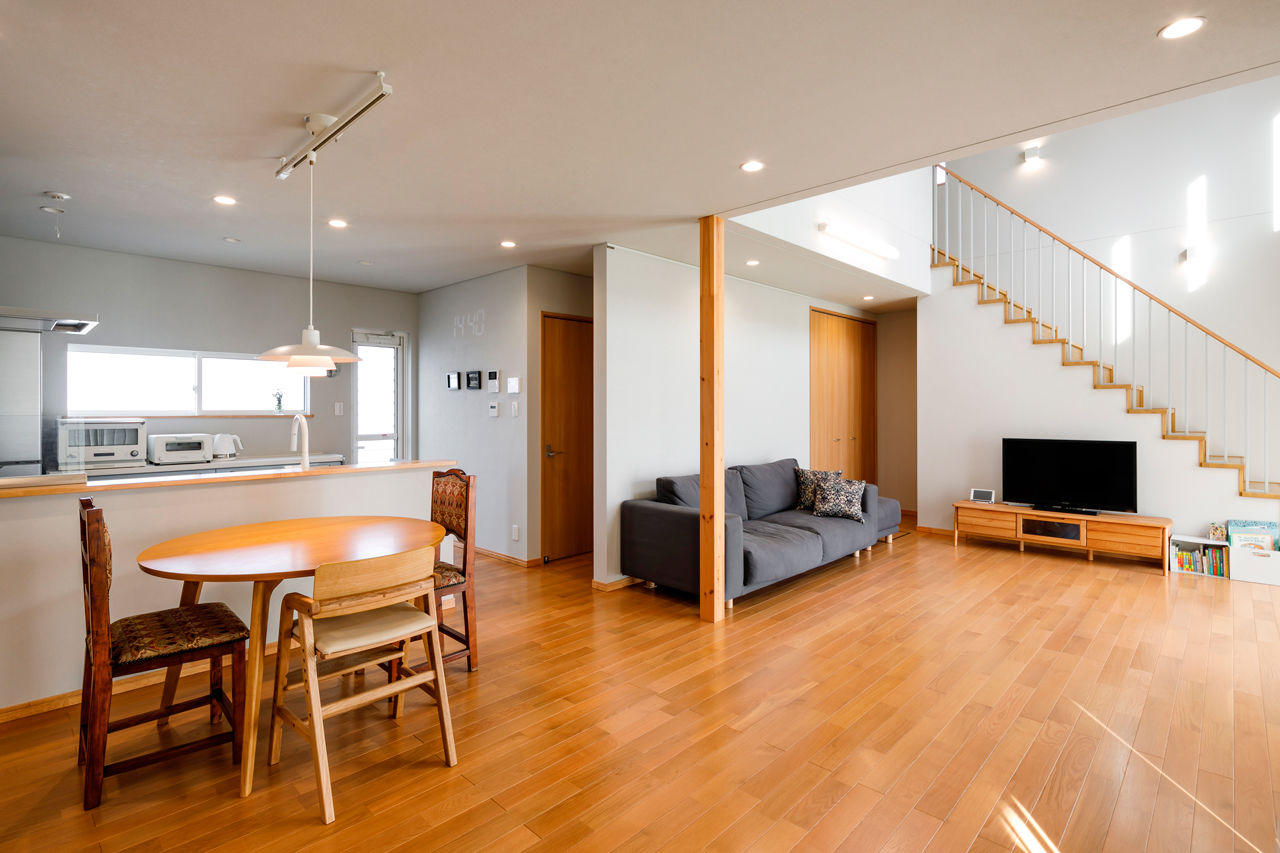 矢橋林業　矢橋の家 【2000万円台/注文住宅/間取り図】グレー×北欧×アンティーク。開放感たっぷりのお洒落な子育てハウスの建築実例画像3