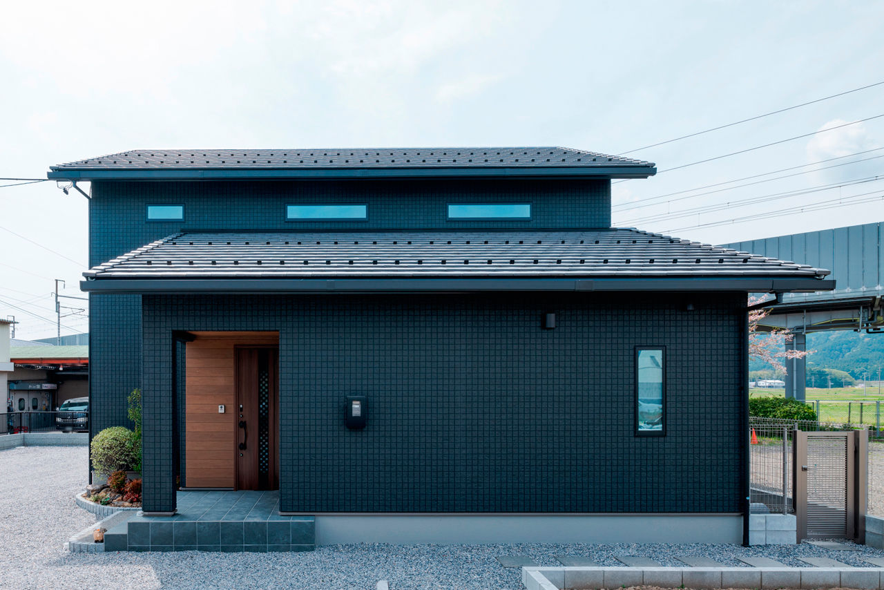 矢橋林業　矢橋の家 【岐阜県｜間取り有】テーマは「子どもが楽しく過ごせる家」。桜が見えるウッドデッキではBBQ三昧！の建築実例画像2