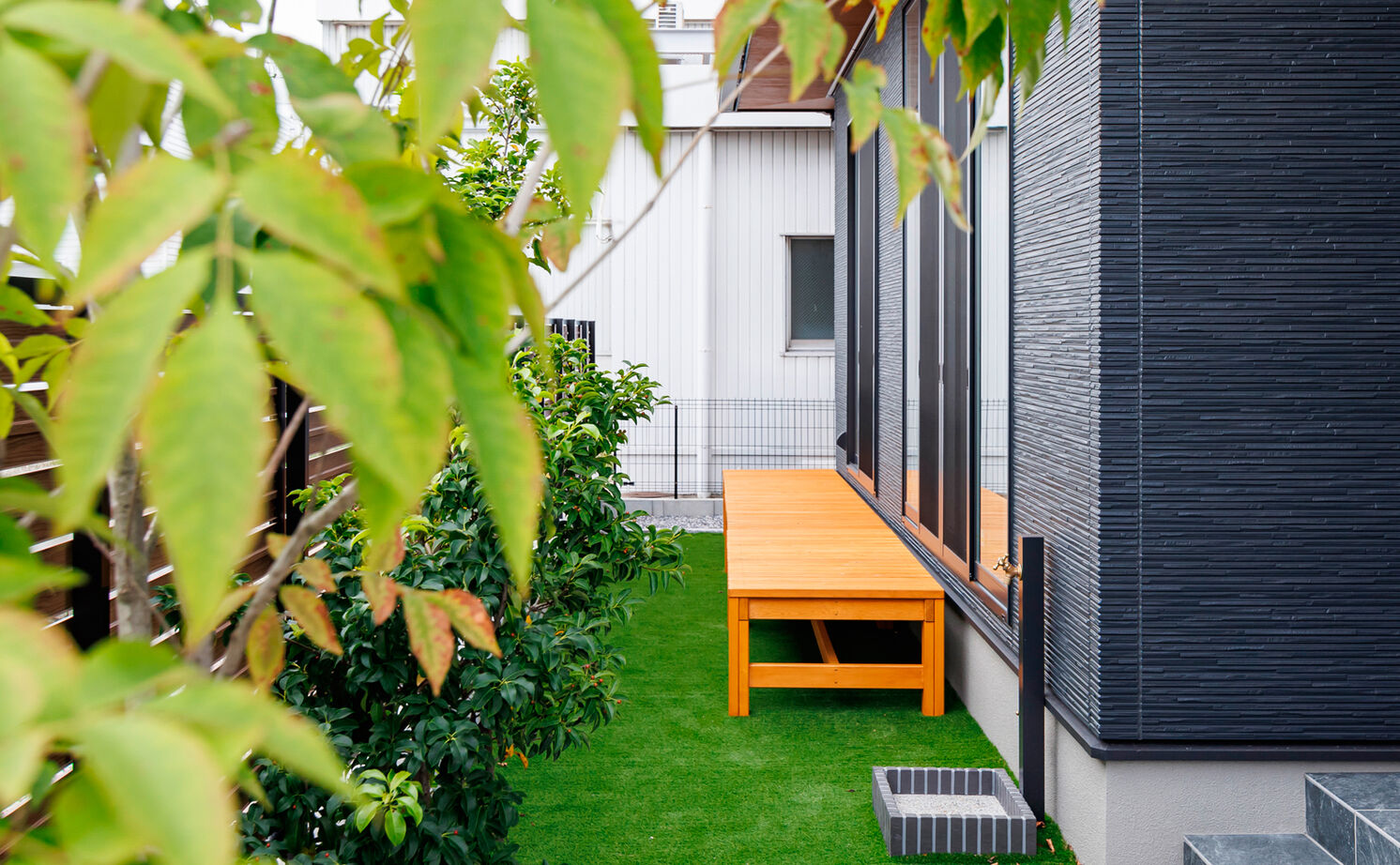 矢橋林業　矢橋の家 【2000万円台/30坪台/間取り図】グレーに木の温もりをプラス。「この動線のおかげで家事ラクが叶いました」の建築実例画像12