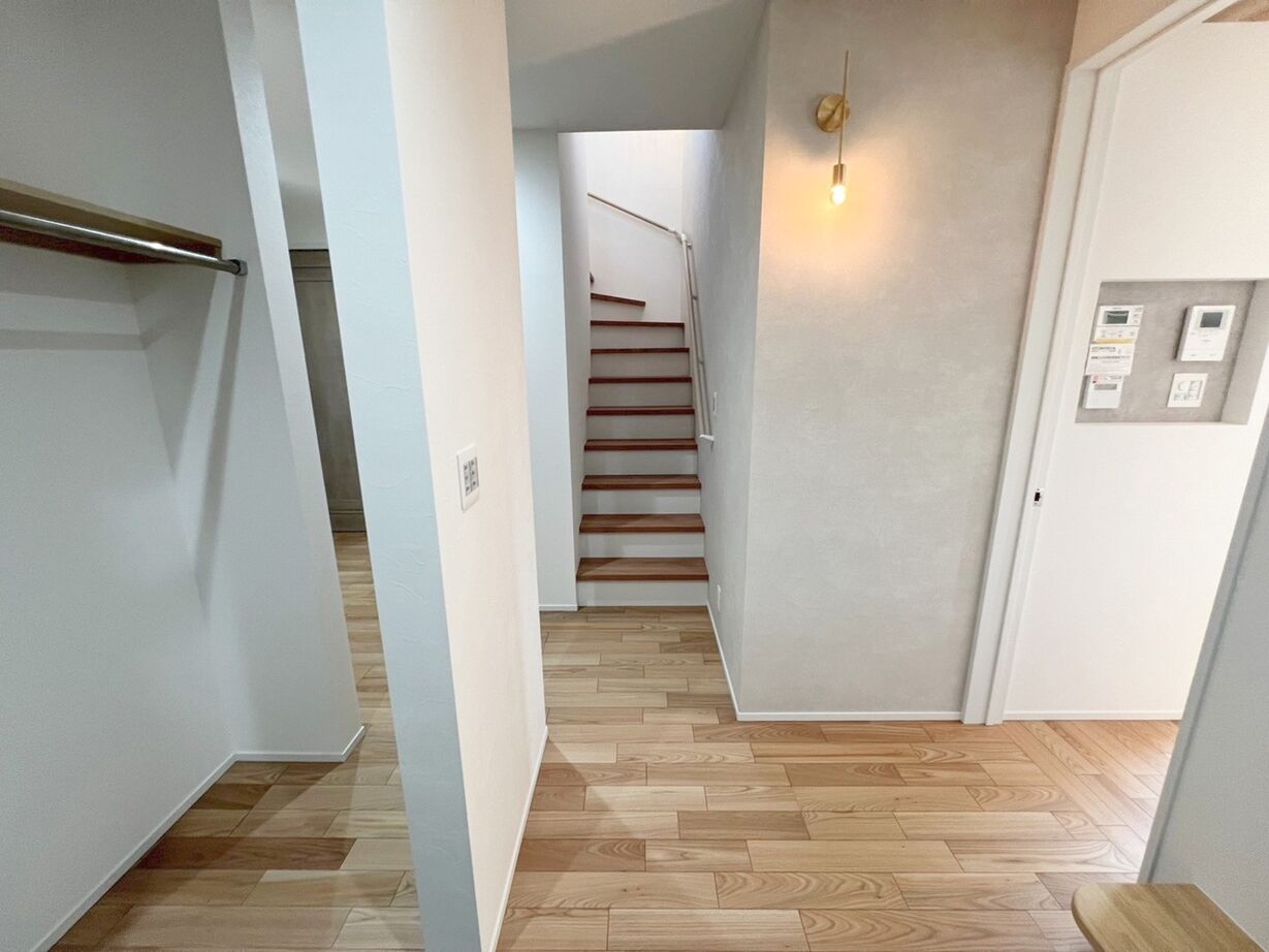 松尾ハウジング 【狭山市/37.6坪/間取り図有】ぐるりと回遊できるスムーズな動線が便利なカフェ風の住まいの建築実例画像9