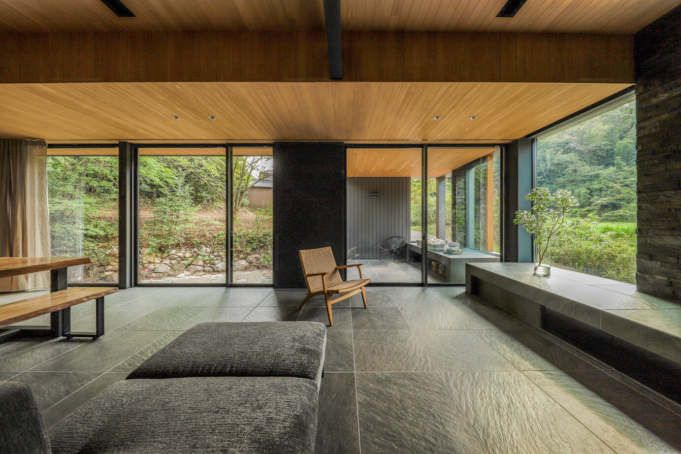 ｌａ ＣＡＳＡ　(ラ・カーサ) 【瀬戸市/平屋/自然素材】森の中のアウトドアリビングがある暮らしの建築実例画像2