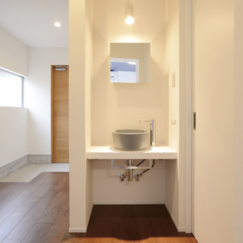 ＨＡＴＴＯＲＩ 【愛知県×平屋×中庭】中庭を囲むオシャレな平屋。　プライバシーが守られた、5人で暮らすロの字型住宅の建築実例画像6