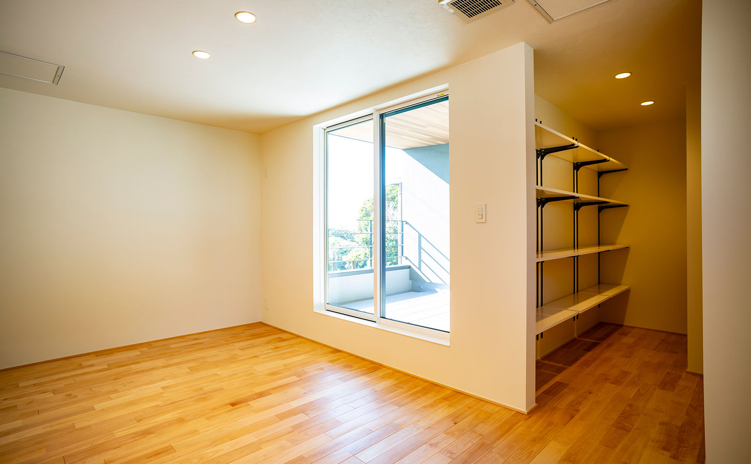 スタジオカーサ　一級建築士事務所 【2580万円/2LDK/ビルトインガレージ/土間】設計力の高さに魅かれて依頼！土間玄関のある家の建築実例画像9