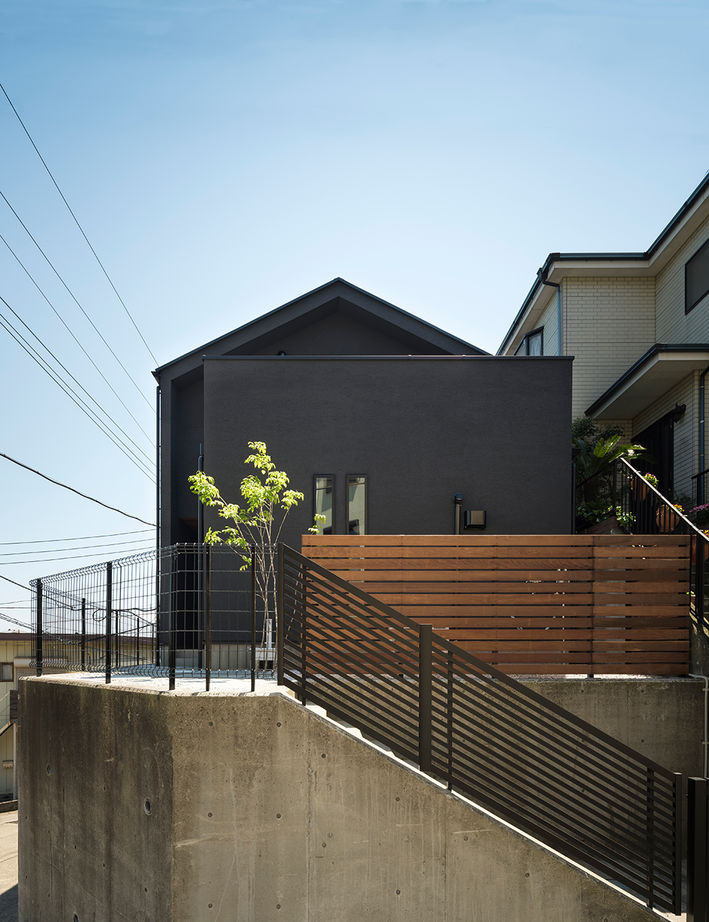 スタジオカーサ　一級建築士事務所 【2496万円/29坪/高台】海の景色を暮らしに取り込む、シンプルモダンの家。何気ない日常も特別なものにの建築実例画像1