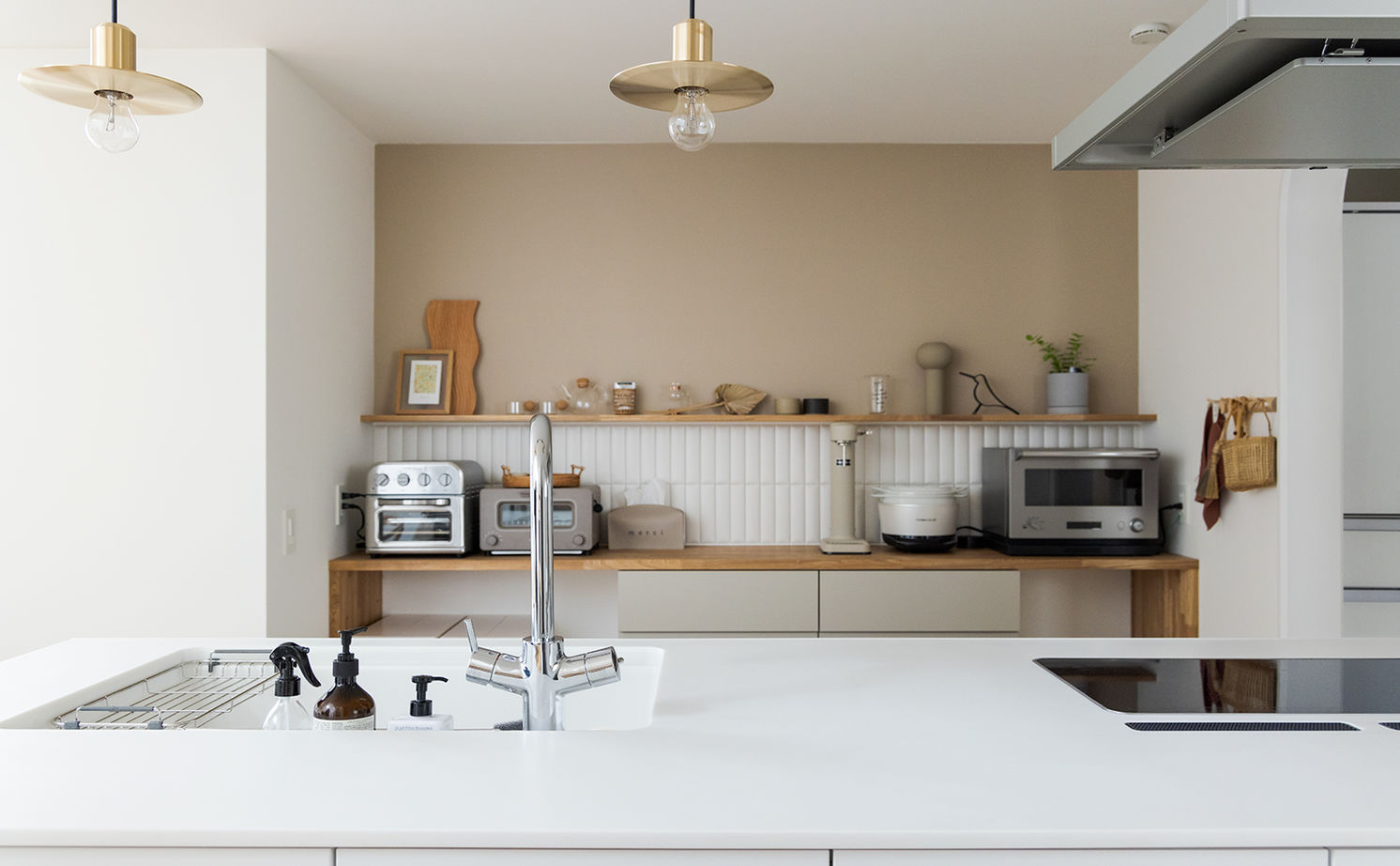 スタジオカーサ　一級建築士事務所 【3100万円/32坪/狭小地】土地面積21坪で叶えた、視覚的な広さと収納力。設計士の提案力が光る3階建ての建築実例画像4