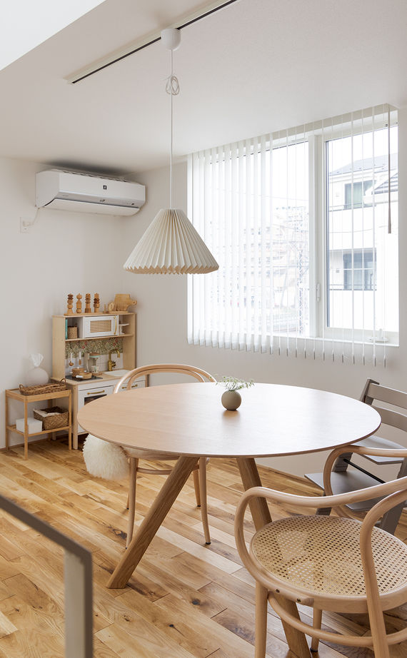 スタジオカーサ　一級建築士事務所 【3100万円/32坪/狭小地】土地面積21坪で叶えた、視覚的な広さと収納力。設計士の提案力が光る3階建ての建築実例画像9