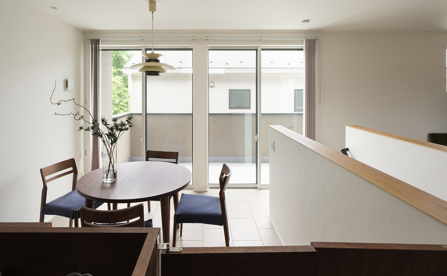 スタジオカーサ　一級建築士事務所 【2550万円/26坪/和モダン】一人の時間も二人の時間も心豊かに。夫婦が心地よい距離感で暮らせる家の建築実例画像2