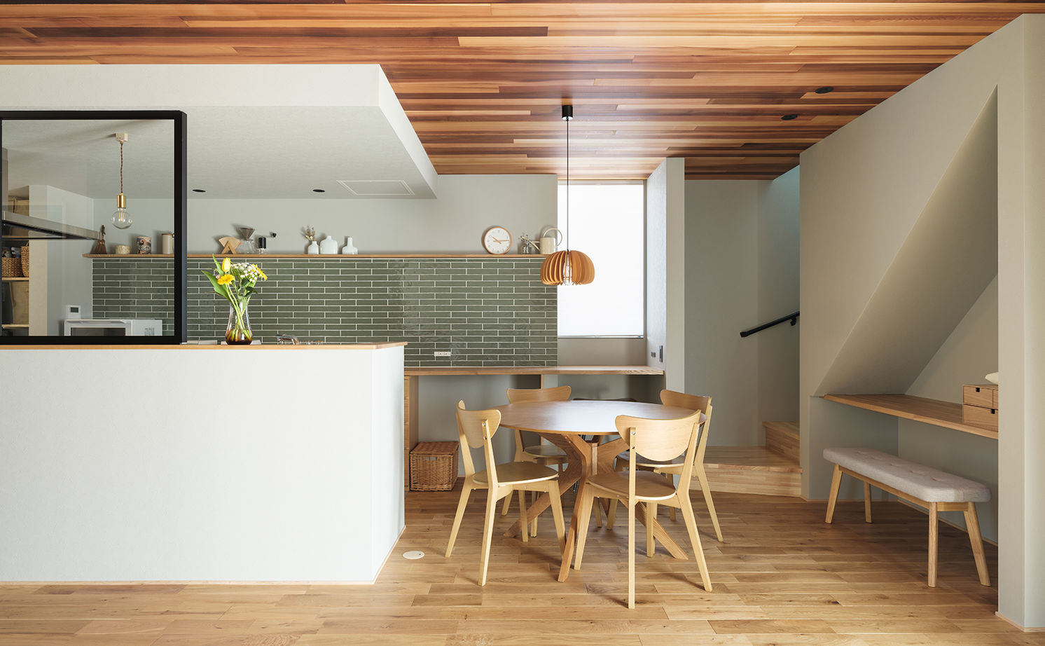 スタジオカーサ　一級建築士事務所 【2700万円/29坪/家事ラク】親も子どもものびのびと暮らす。設計士と建てた“家族の顔がみえる”家の建築実例画像2