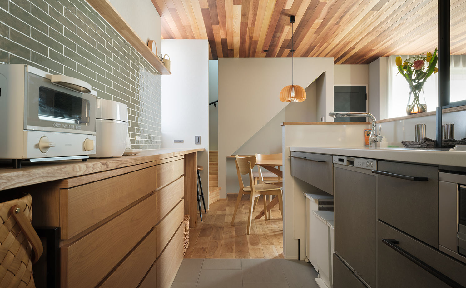 スタジオカーサ　一級建築士事務所 【2700万円/29坪/家事ラク】親も子どもものびのびと暮らす。設計士と建てた“家族の顔がみえる”家の建築実例画像9