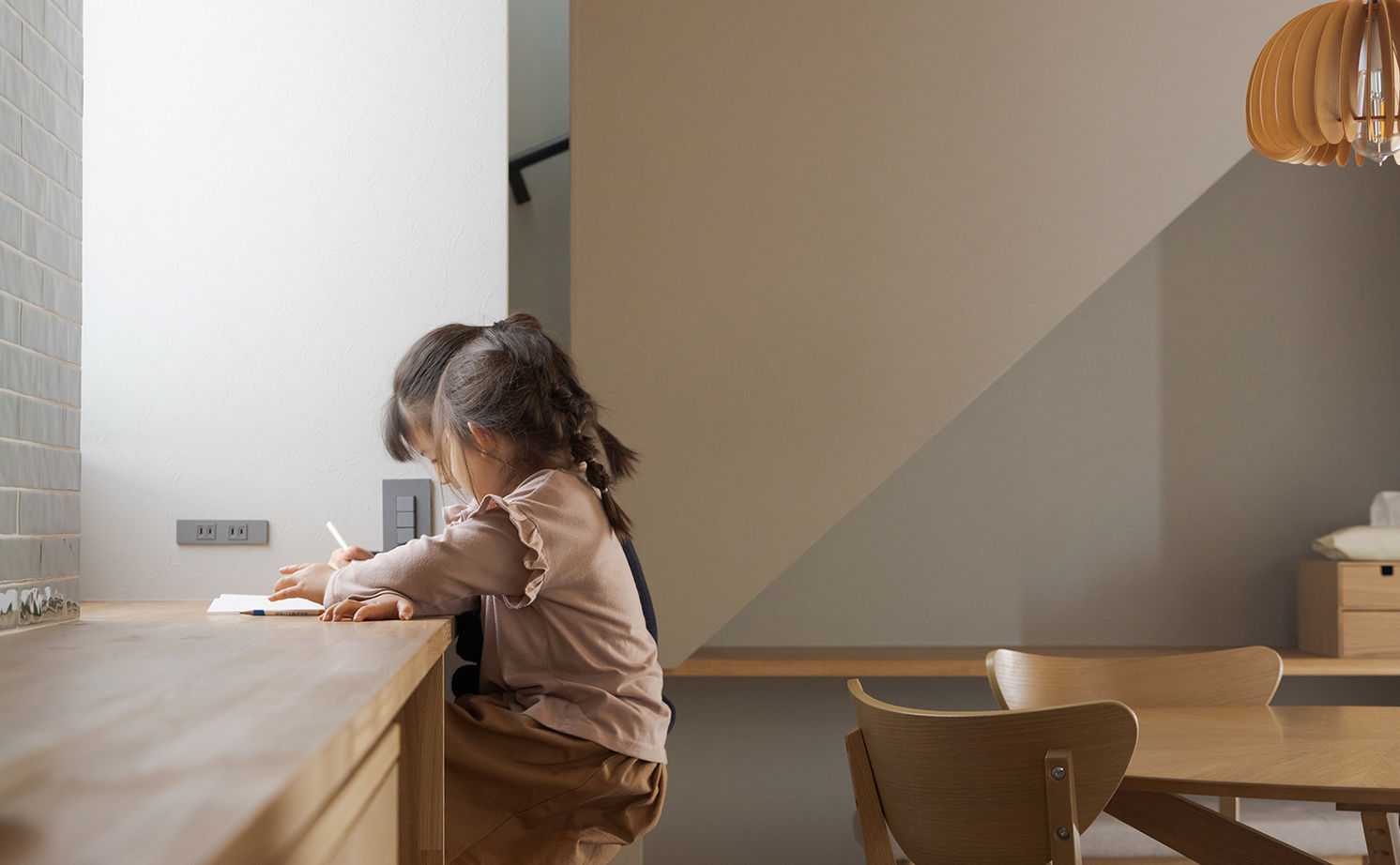 スタジオカーサ　一級建築士事務所 【2700万円/29坪/家事ラク】親も子どもものびのびと暮らす。設計士と建てた“家族の顔がみえる”家の建築実例画像10