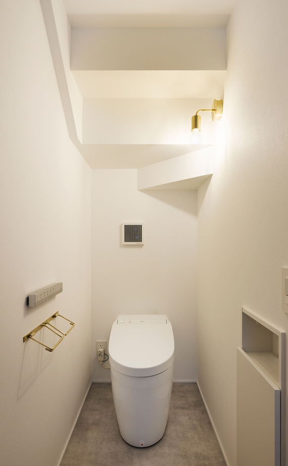 スタジオカーサ　一級建築士事務所 【2900万円/27坪/狭小地】吹抜けやスケルトン階段、バルコニーなどリビングの開放感を緻密に設計の建築実例画像17