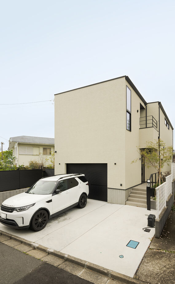 スタジオカーサ　一級建築士事務所 【5120万円/48坪/移住】木×ガラスブロック×タイルなど異素材をMIXした空間。全館空調も心地よさをプラスの建築実例画像2