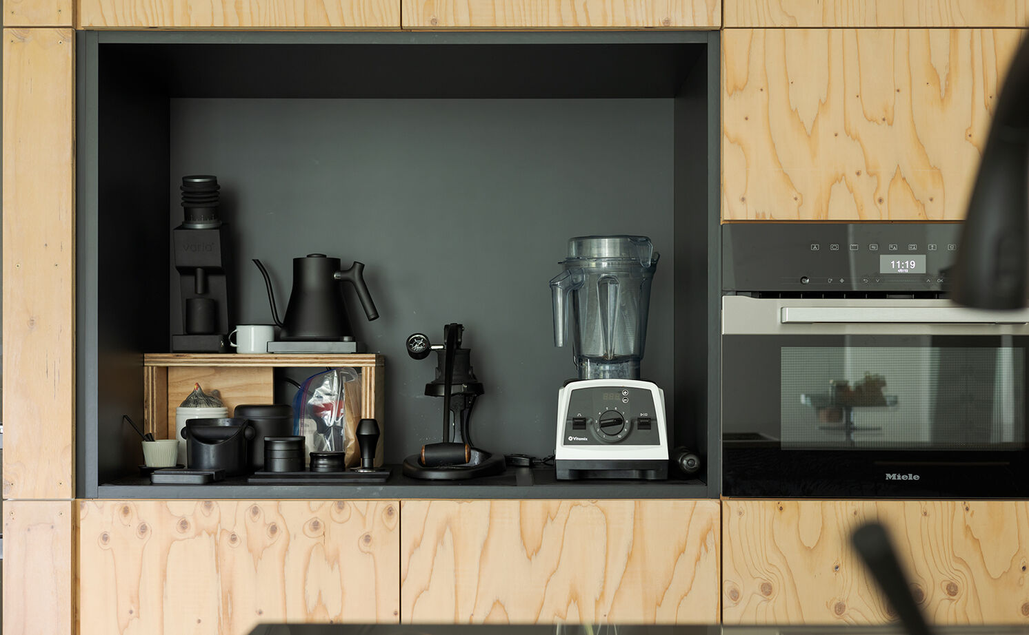 スタジオカーサ　一級建築士事務所 【5120万円/48坪/移住】木×ガラスブロック×タイルなど異素材をMIXした空間。全館空調も心地よさをプラスの建築実例画像14