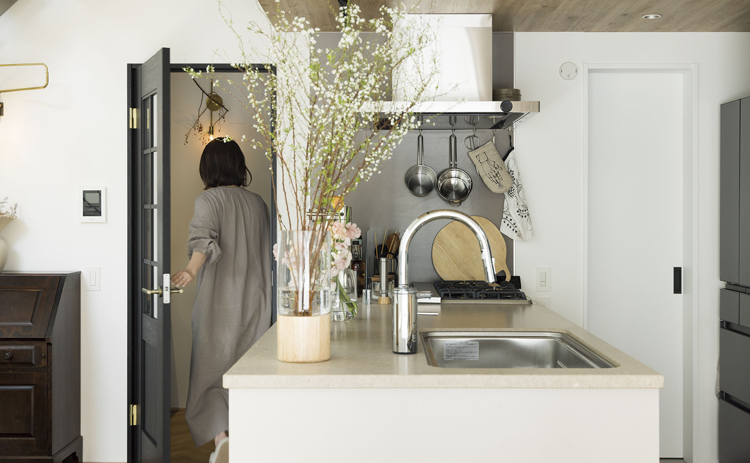 スタジオカーサ　一級建築士事務所 【3000万円/34坪/吹抜けリビング】自分らしくいられる心地よい空間。大切にしたい「丁寧な暮らし」を形にの建築実例画像4