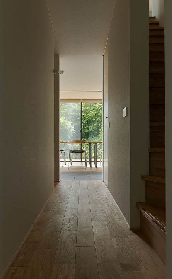 スタジオカーサ　一級建築士事務所 【4500万円/34坪/SE構法】柱のない大空間によって外の景色を存分に愉しめる。豊かな自然を身近に感じる家の建築実例画像11