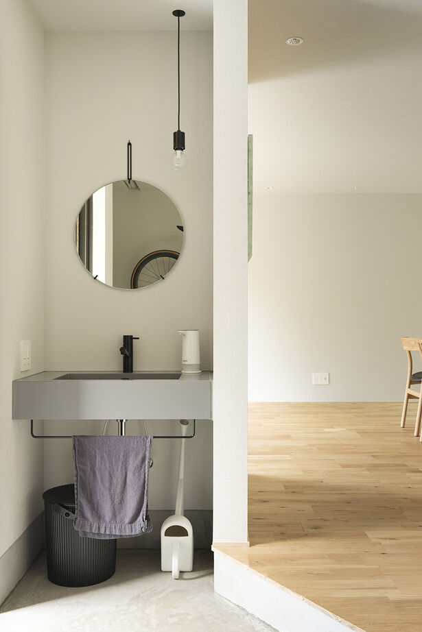 スタジオカーサ　一級建築士事務所 【3100万円/29坪/庭】家族にとっての「暮らしに大切な物」を見極めた、固定観念に捉われない家づくりの建築実例画像7