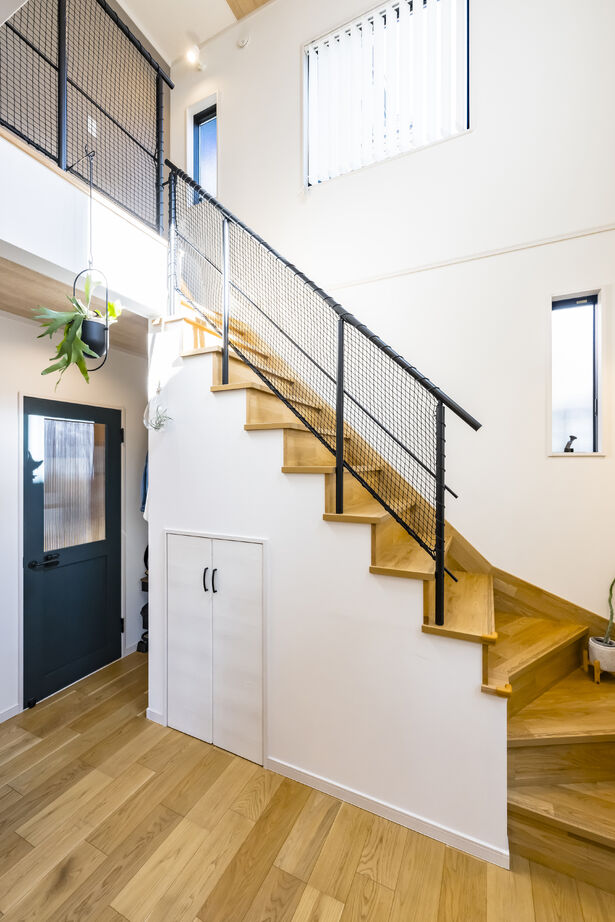 つくみホームズ 【20坪台/1000万円台/間取り図有】おうち時間をもっと楽しく。吹抜け階段のあるおしゃれなカフェ風の家の建築実例画像6