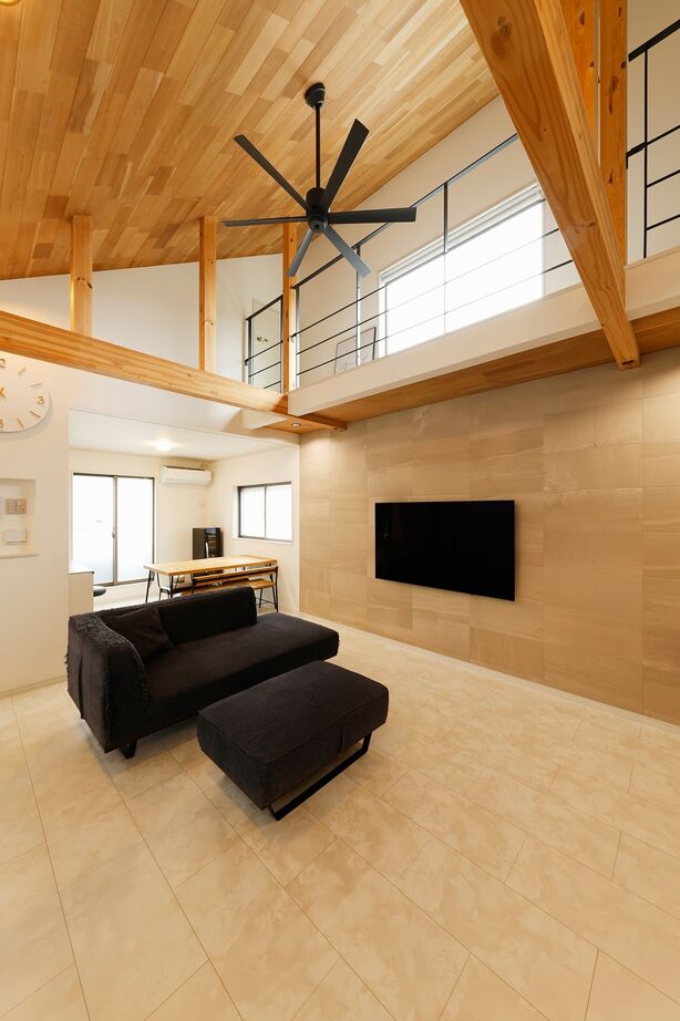 つくみホームズ 【横浜市/30坪台/3000万円台/間取り図有】人も猫もみんなが快適に暮らせる、ロフト付き2階リビングの家の建築実例画像2