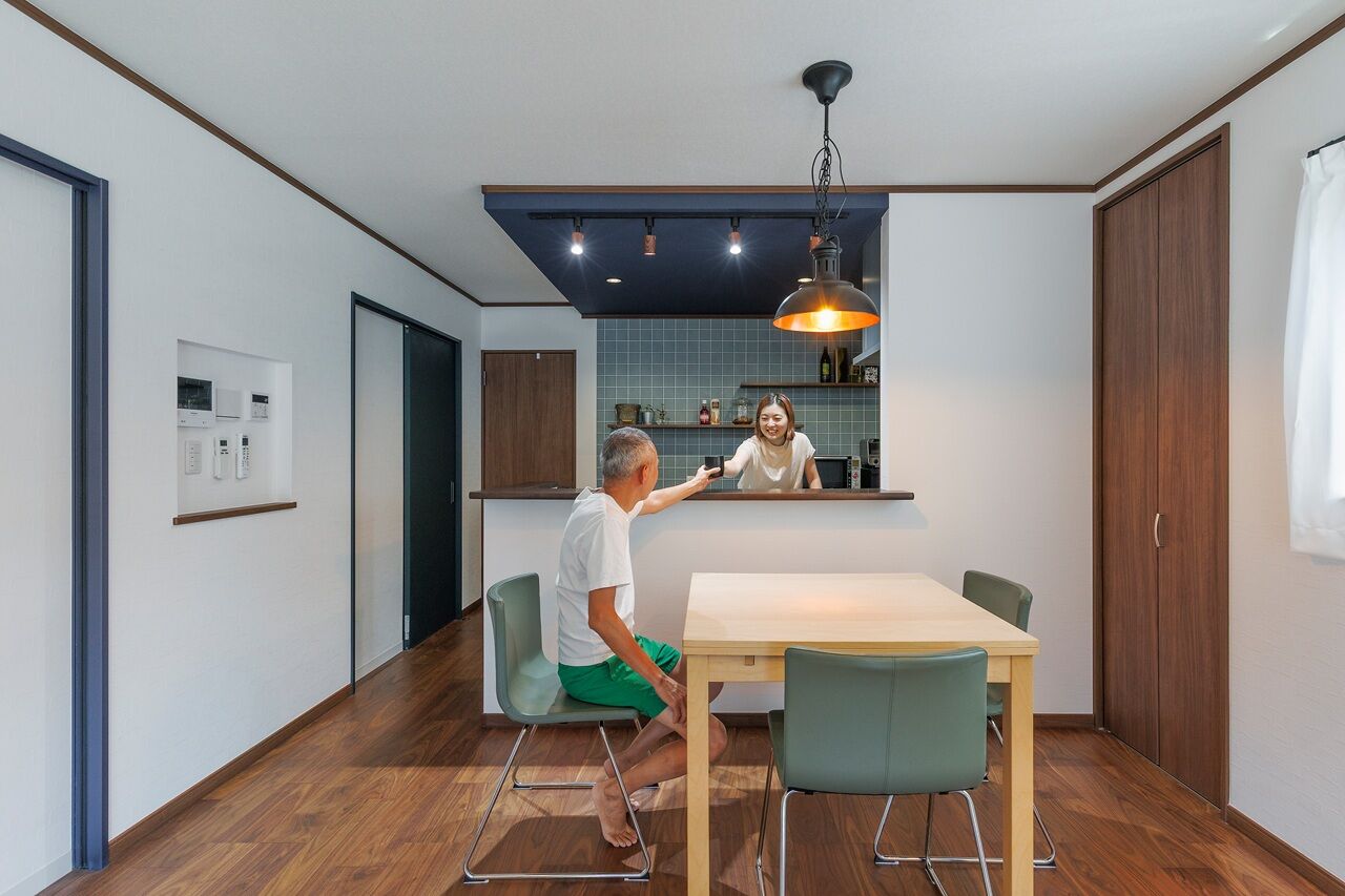 つくみホームズ 【50坪/3000万円台/間取り図有】お互いが気を遣わずに暮らせる工夫が満載の二世帯住宅の建築実例画像2