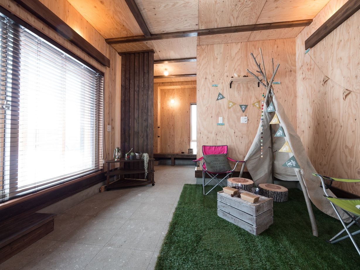 晃和住宅 【石狩市×3LDK×吹抜】いつもキャンプ帰りのような気分で住める、木を活かした土間のある家の建築実例画像7