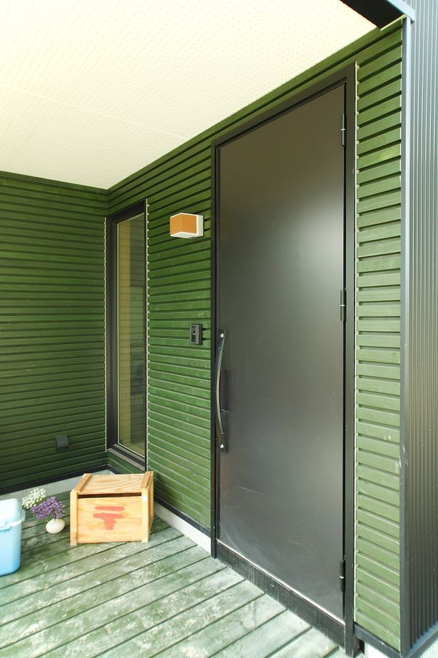 晃和住宅 【ウッドデッキ×和室×無垢材】時が経つほどに深みが増す、木目の美しさ際立つ「四季を感じる木の家」の建築実例画像5