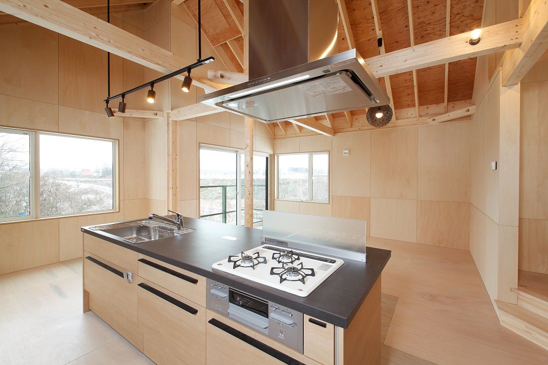 晃和住宅 【ウッドデッキ×和室×無垢材】時が経つほどに深みが増す、木目の美しさ際立つ「四季を感じる木の家」の建築実例画像6