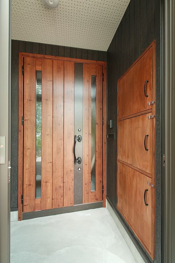 晃和住宅 【4LDK×無垢材×ガレージ】自由設計でサンルームも併設　木を全体で感じられる暖かい我が家の建築実例画像6