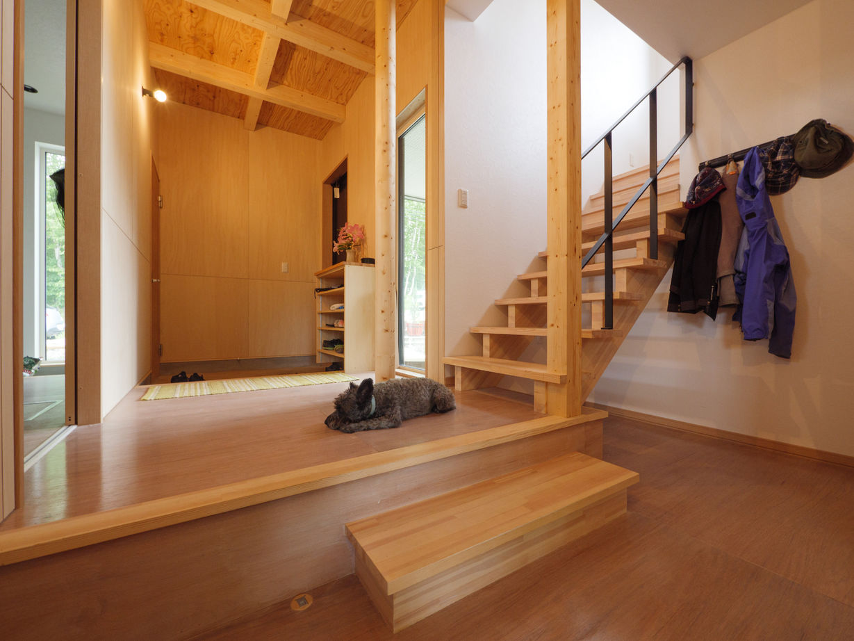 晃和住宅 【狭小地×ペットと暮らす×2階リビング】ニセコの大自然に溶け込み眺望にこだわった"Happy"な木の家の建築実例画像10