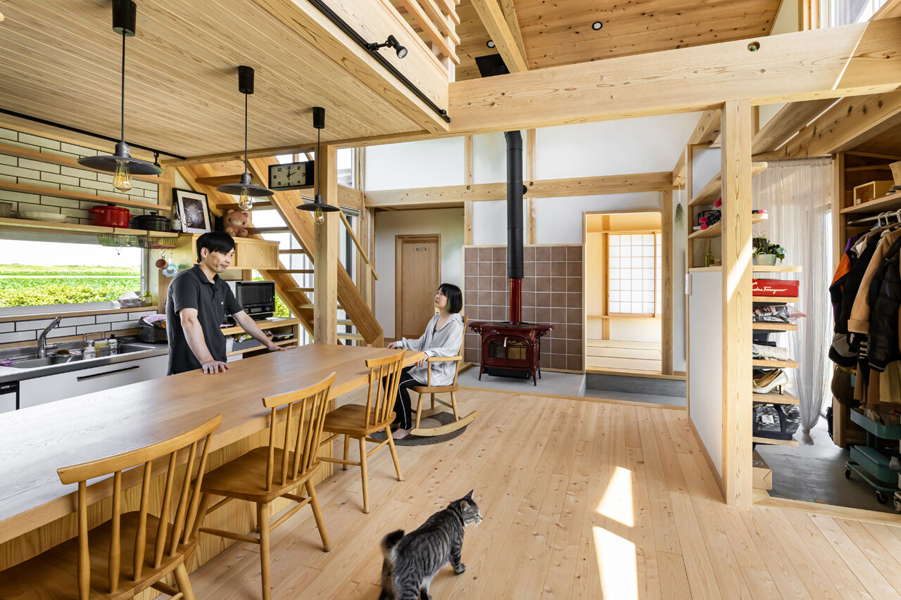 佐七建設 【3LDK+S/31坪/平屋ライク】薪ストーブの炎がゆらぎ、猫とまどろむ。自然素材とともにある、なごみの家の建築実例画像7