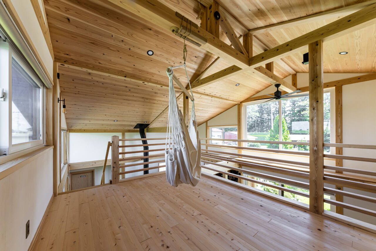 佐七建設 【3LDK+S/31坪/平屋ライク】薪ストーブの炎がゆらぎ、猫とまどろむ。自然素材とともにある、なごみの家の建築実例画像8