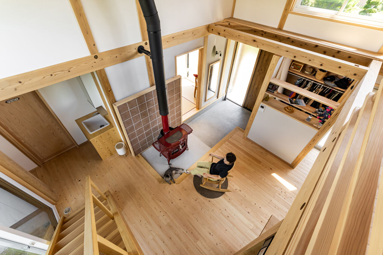 佐七建設 【3LDK+S/31坪/平屋ライク】薪ストーブの炎がゆらぎ、猫とまどろむ。自然素材とともにある、なごみの家の建築実例画像9