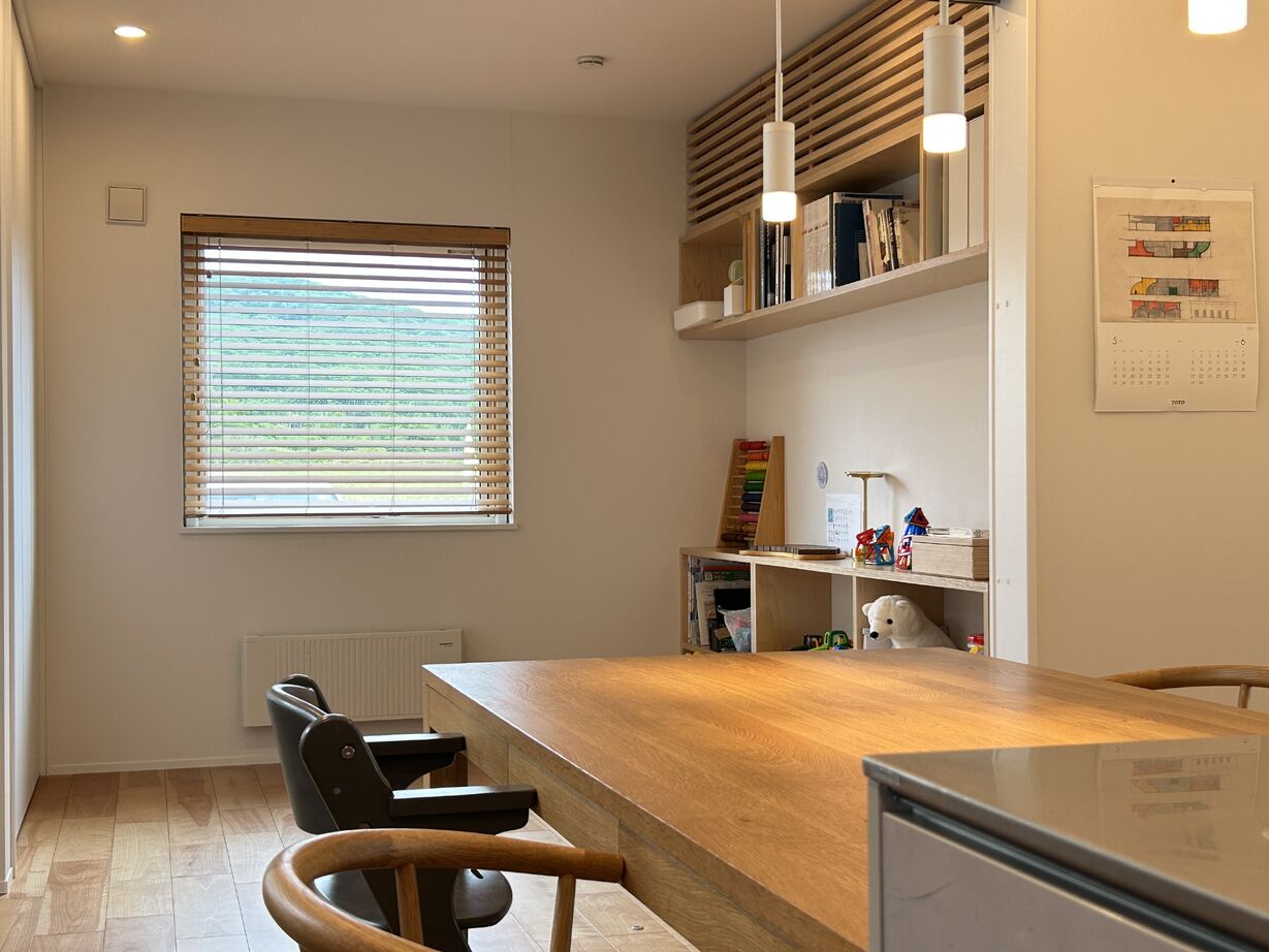 DAhome　(ディーエーホーム) 素材を大事にした、シンプルさと暮らしやすさを備えた、開放感あふれる平屋の住まいの建築実例画像4