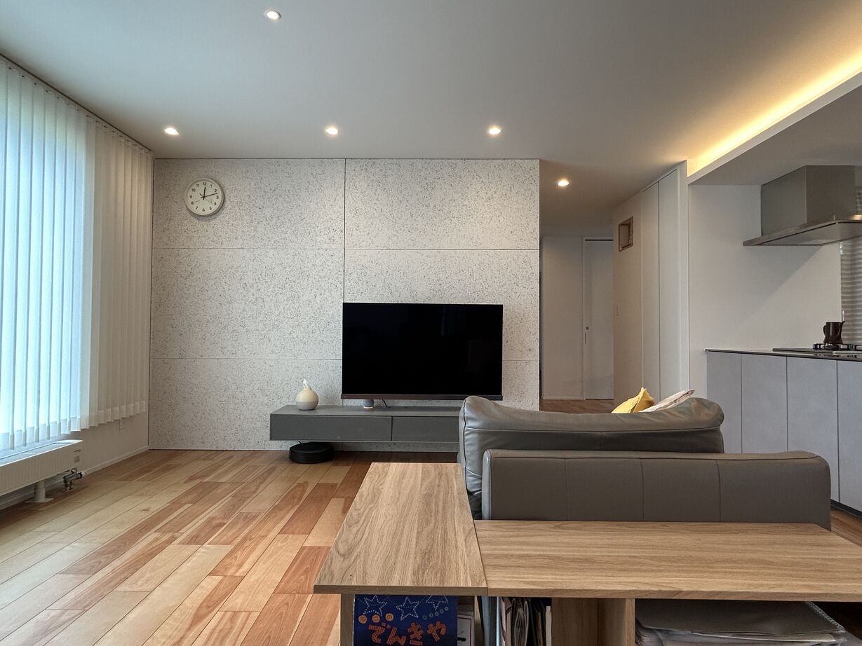 DAhome　(ディーエーホーム) 素材を大事にした、シンプルさと暮らしやすさを備えた、開放感あふれる平屋の住まいの建築実例画像11