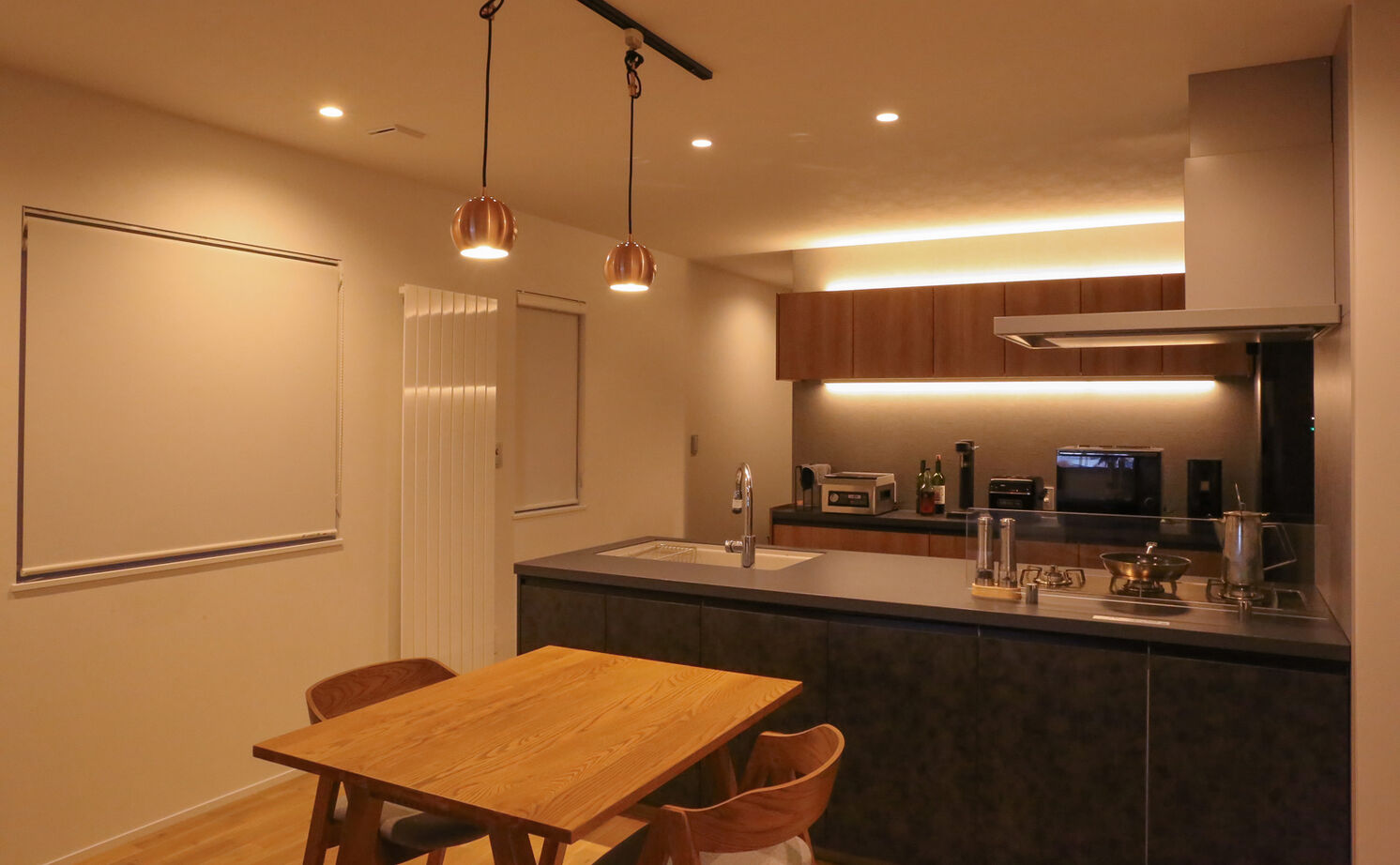 DAhome　(ディーエーホーム) 間取り図有　薪ストーブのある土間とリビングがつながる、木×アイアンがモダンなくつろぎ空間の建築実例画像8