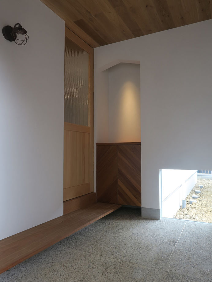 厚見建設工業 【2000万円台/岐阜市/間取り図有】造作キッチン、ボルダリング壁、中庭、わくわくが詰まった家の建築実例画像9