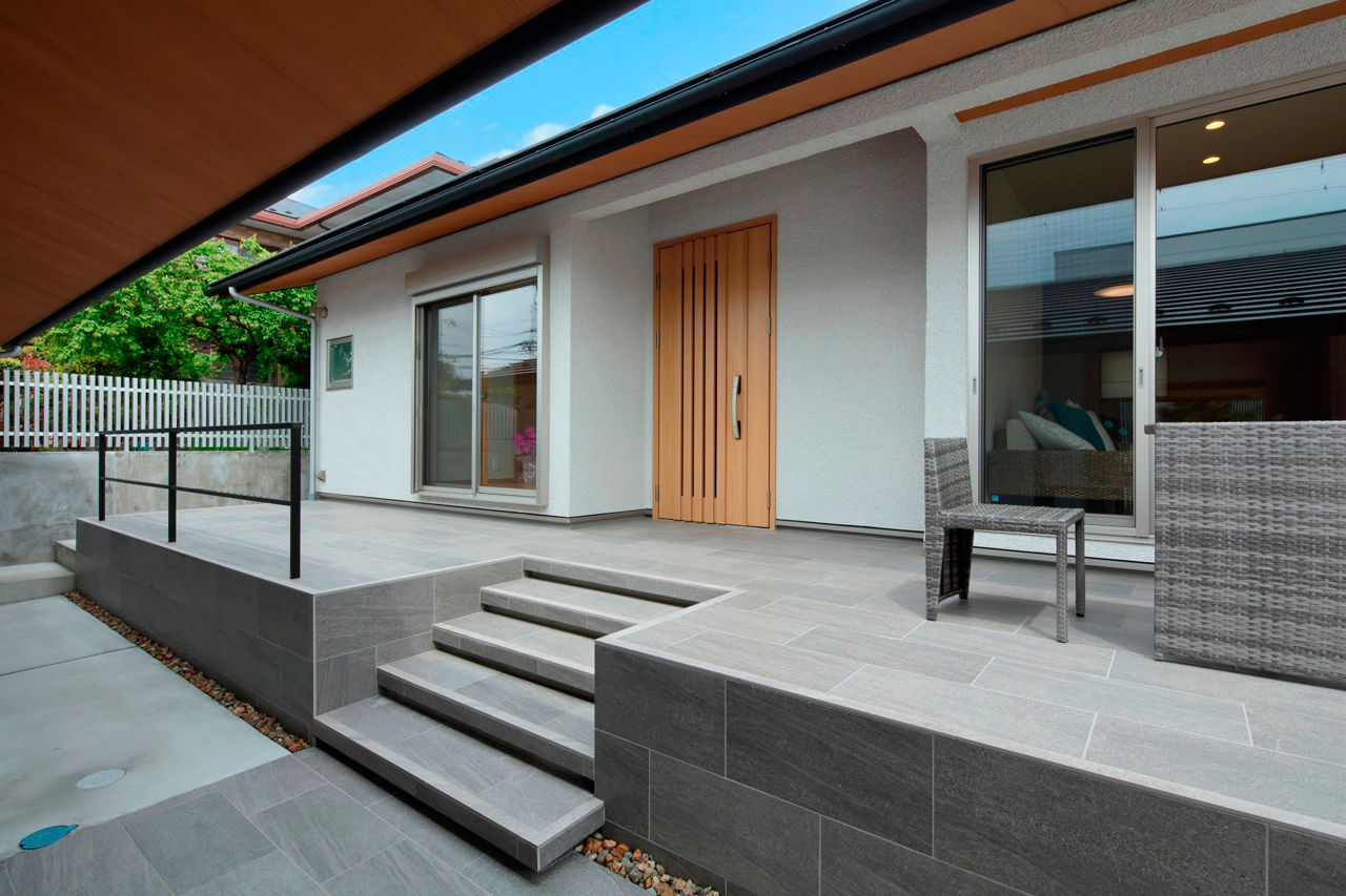 厚見建設工業 【平屋/インナーガレージ/間取図有】北棟＋南棟、2棟構成。シンプル＆品格を纏う大人のための平屋の建築実例画像10