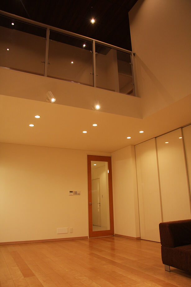 厚見建設工業 【テクノストラクチャー工法／３階建て／吹抜け】「スタイリッシュ×安心」の耐震住宅の建築実例画像5