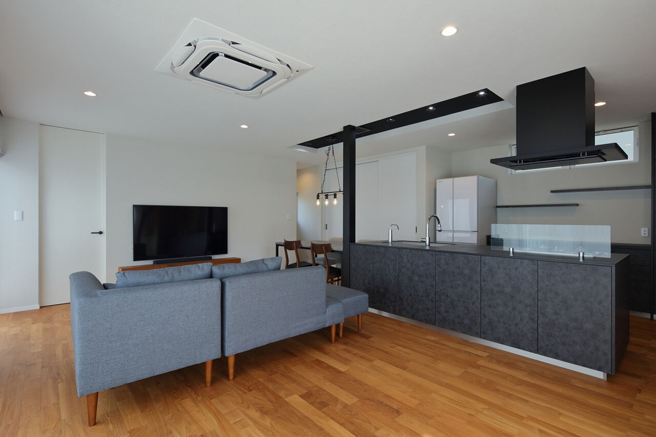 厚見建設工業 【シンプルモダン】綿密な資金計画とメリハリの効いた予算配分で実現した、納得の住まいの建築実例画像3