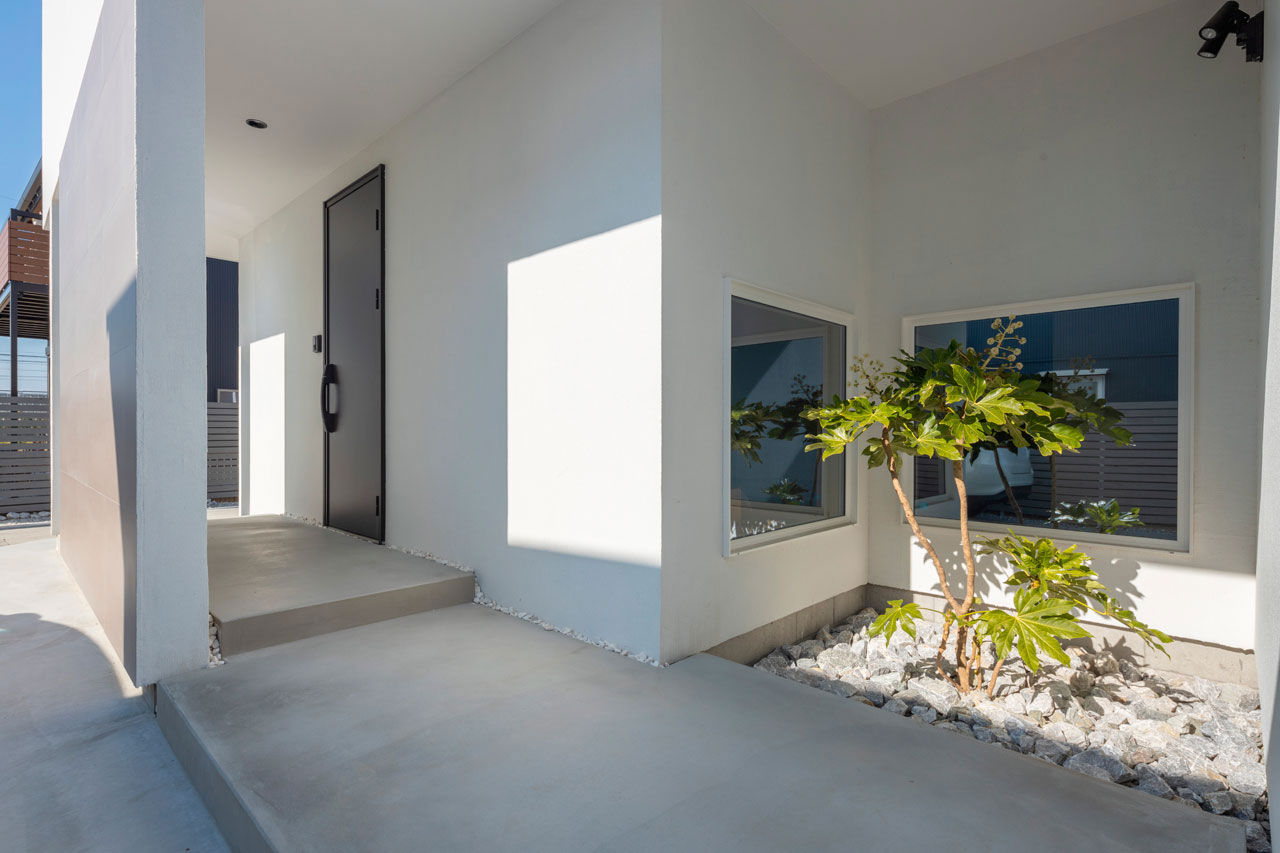 vacances東海 by stylecasa 【2階リビング×48坪】ハイブランドのショールームのような華やぎと、リゾートの寛ぎをともに愉しむ邸宅の建築実例画像3