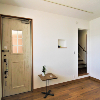 アトリエ・クラッセ 一級建築士事務所 京都・宇治│1000万円台│狭小│2階建て　念願の！プライベートを重視したおしゃれでかわいい店舗併用住宅の建築実例画像3