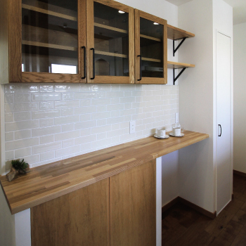 アトリエ・クラッセ 一級建築士事務所 京都・宇治│1000万円台│狭小│2階建て　念願の！プライベートを重視したおしゃれでかわいい店舗併用住宅の建築実例画像8