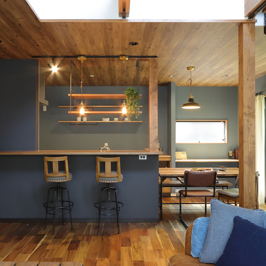 アトリエ・クラッセ 一級建築士事務所 京都｜2100万円台　天然木・造作を見せてヴィンテージ感を演出したインダストリアルハウスの建築実例画像2