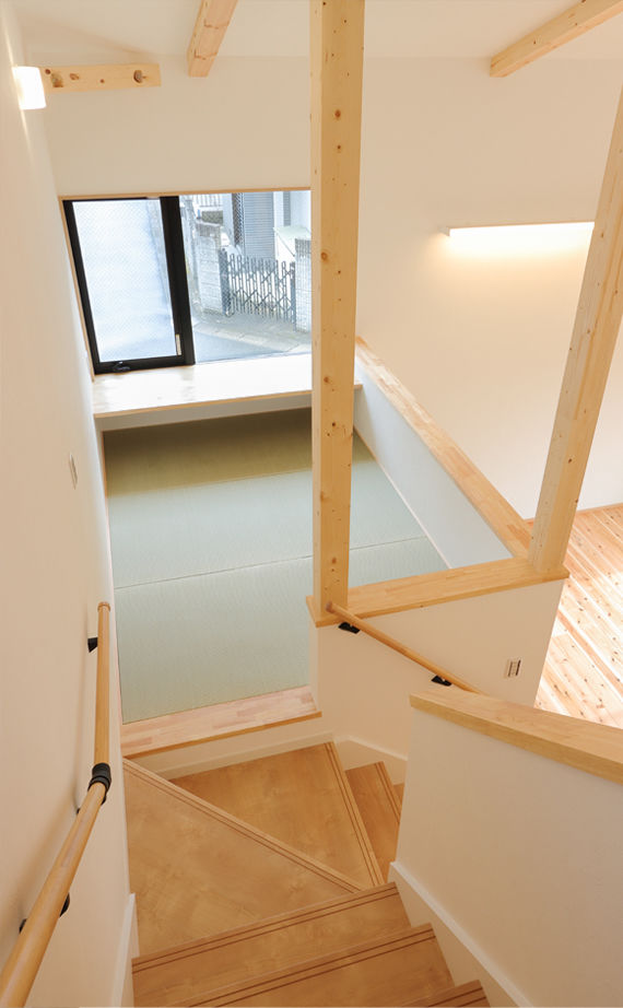 アトリエ・クラッセ 一級建築士事務所 京都｜1500万円～2000万円　平屋のようなどっしりとした重厚感のあるフォルムが美しい住まいの建築実例画像9