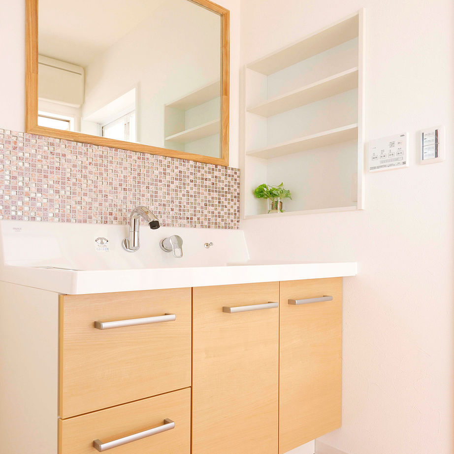 アトリエ・クラッセ 一級建築士事務所 京都・城陽｜2100万円台　中２階を設けた家族が触れ合える設計。愛猫もイキイキと暮らせる理想の住まいにの建築実例画像6