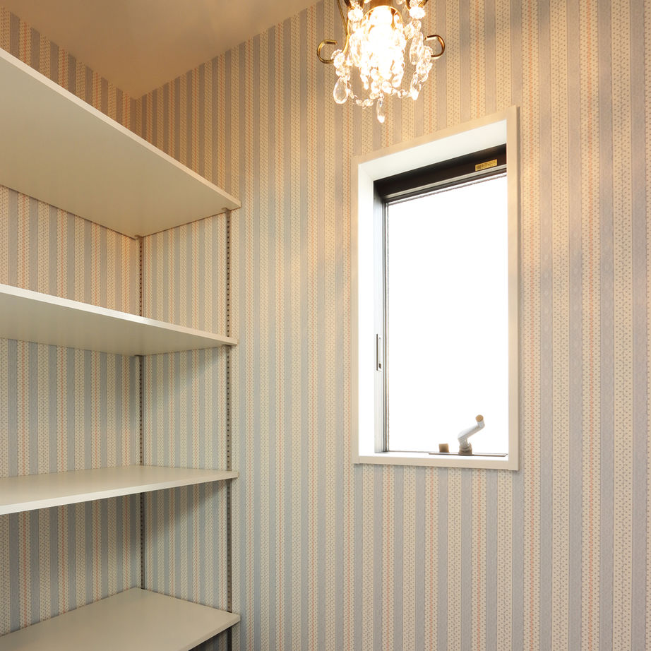 アトリエ・クラッセ 一級建築士事務所 京都｜1000万円台｜24坪台｜間取図有　予算内でこだわりの素材を選び、フレンチスタイルの快適な家を実現の建築実例画像4